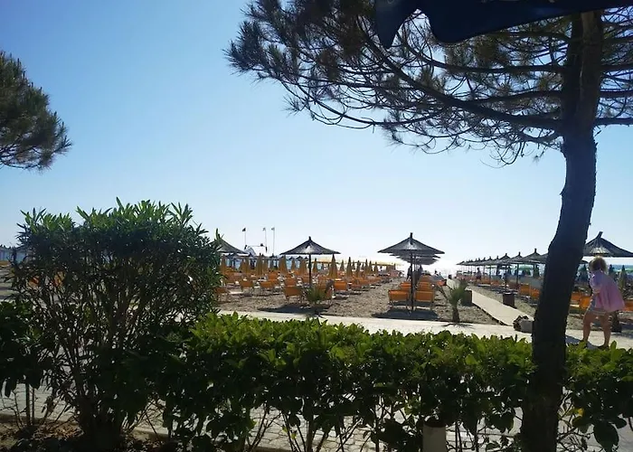 Summer By Seaside For Rent غوليم