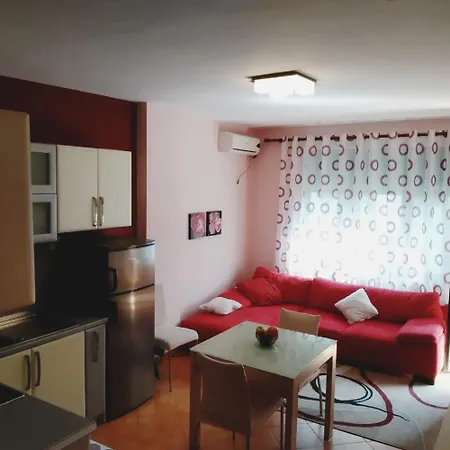 公寓 Golem Beach Apartment